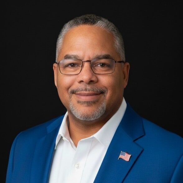 Land Listing Agent Photo