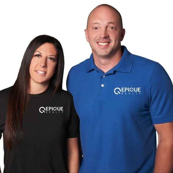 Land Listing Agent Photo