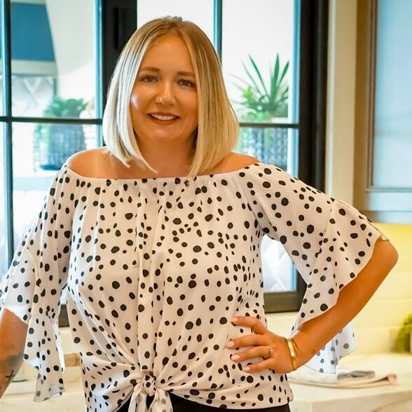 Land Listing Agent Photo