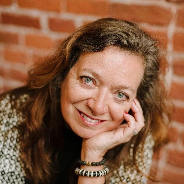 Land Listing Agent Photo