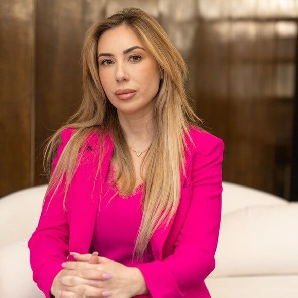 Land Listing Agent Photo