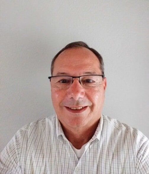 Land Listing Agent Photo