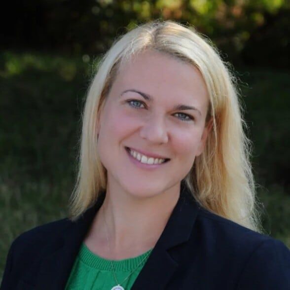 Land Listing Agent Photo