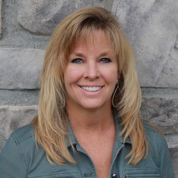 Land Listing Agent Photo