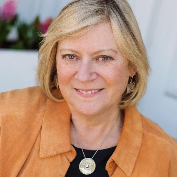 Land Listing Agent Photo