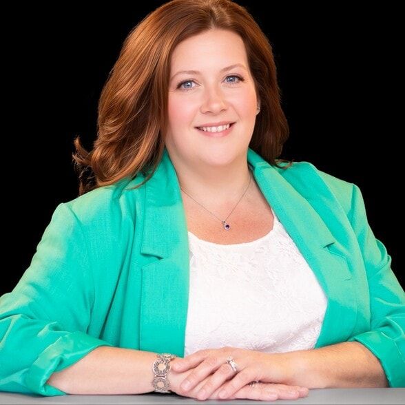 Land Listing Agent Photo