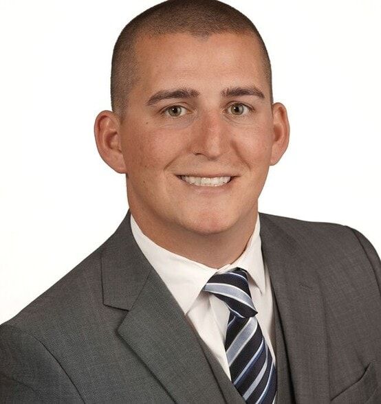 Land Listing Agent Photo