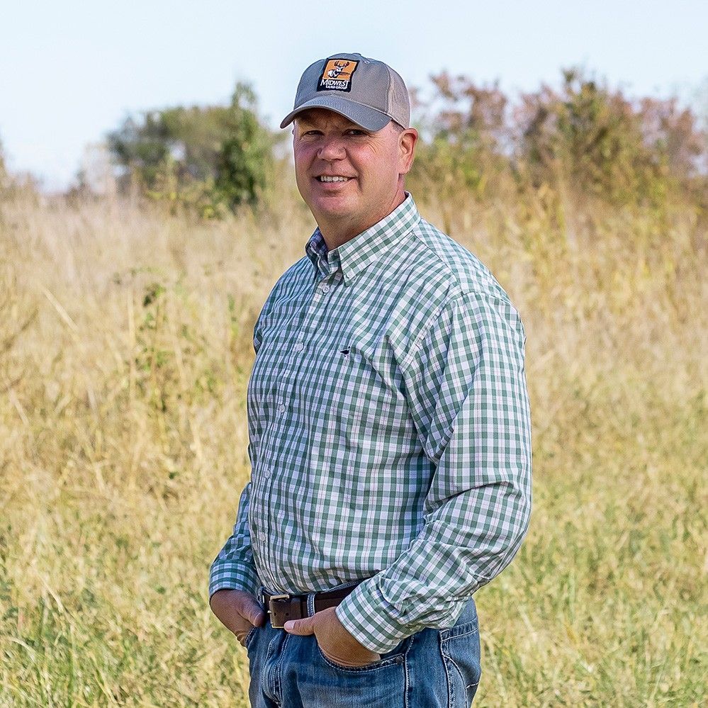 Land Listing Agent Photo