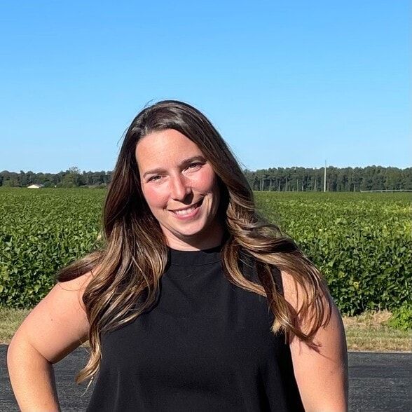 Land Listing Agent Photo