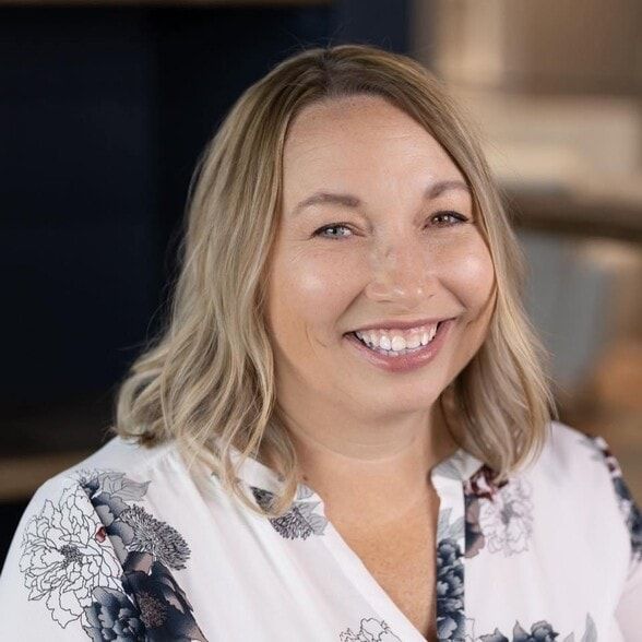 Land Listing Agent Photo