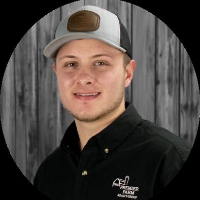 Land Listing Agent Photo