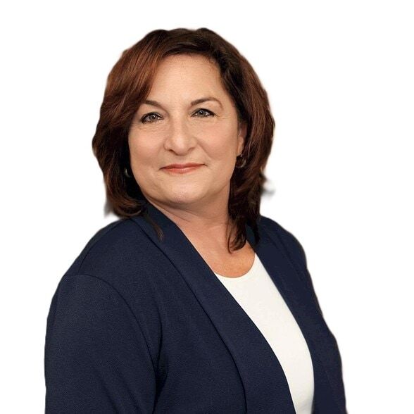 Land Listing Agent Photo