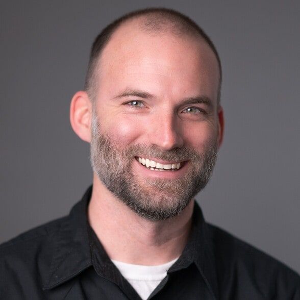 Land Listing Agent Photo