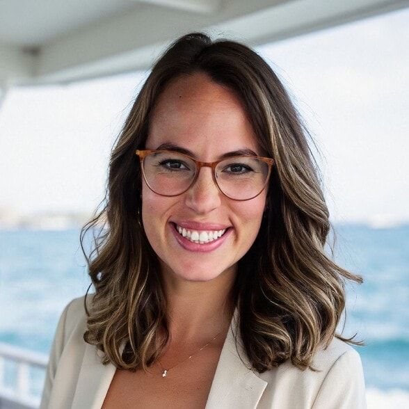 Land Listing Agent Photo