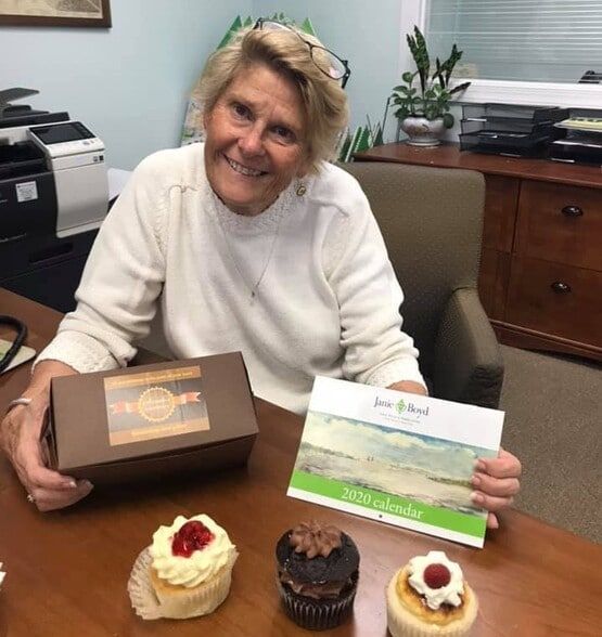 Land Listing Agent Photo