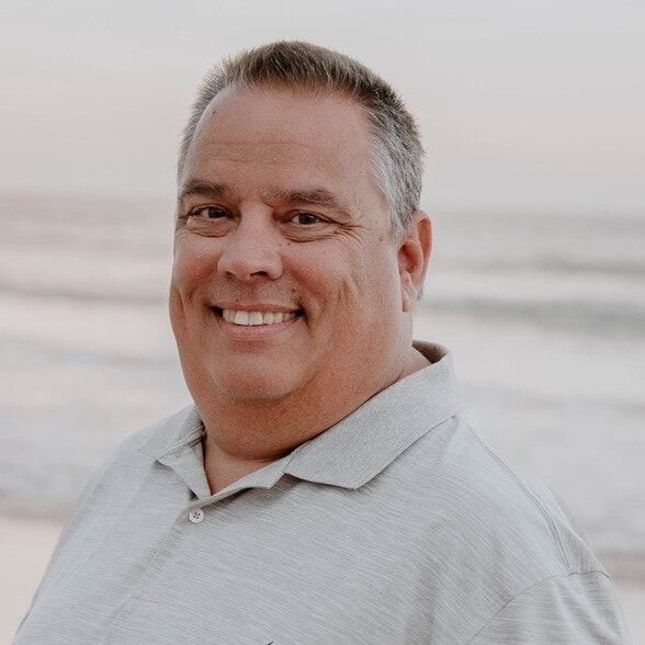 Land Listing Agent Photo