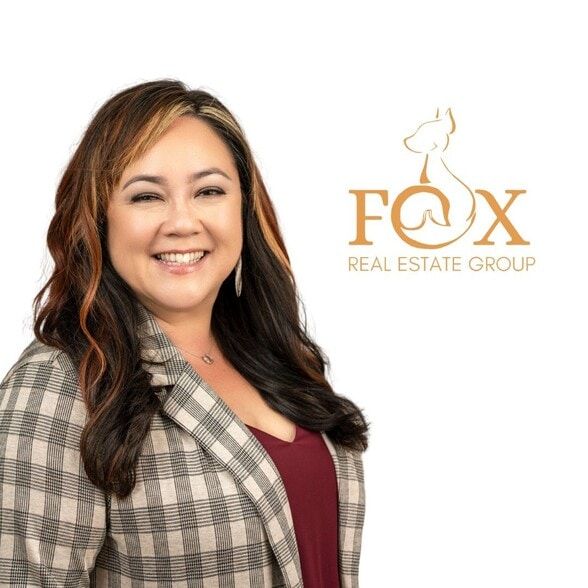 Land Listing Agent Photo