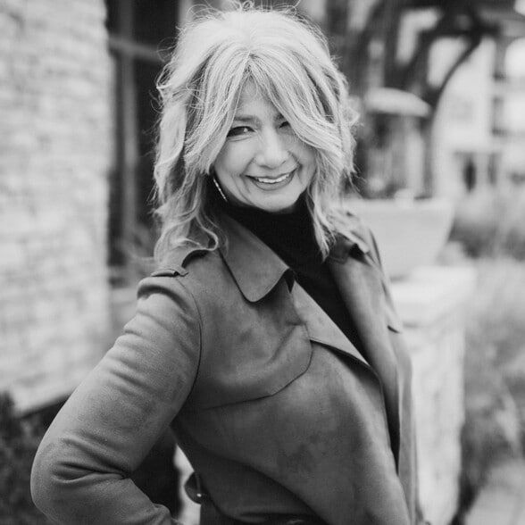 Land Listing Agent Photo