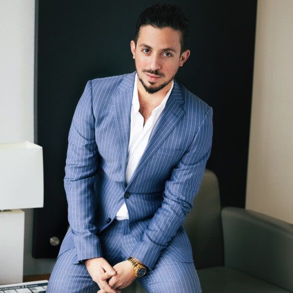 Land Listing Agent Photo