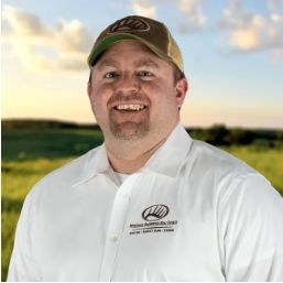 Land Listing Agent Photo