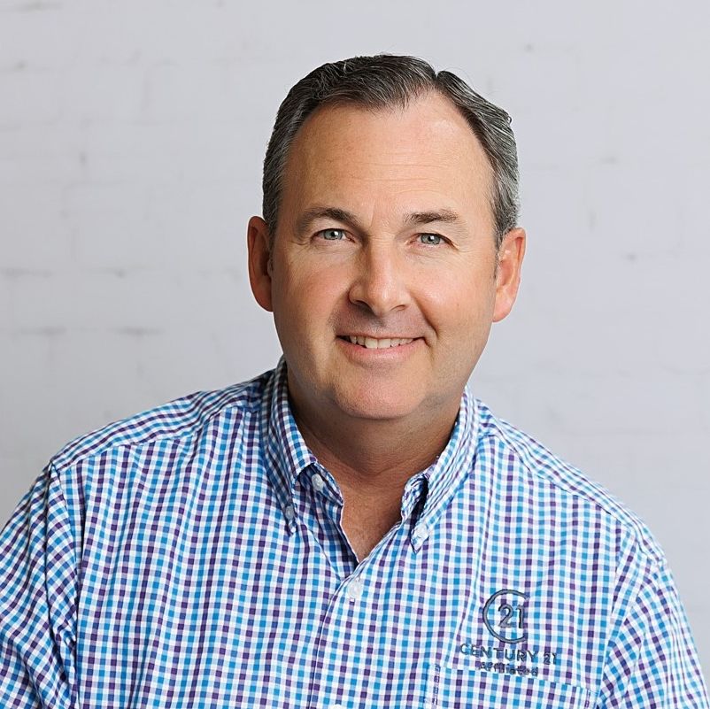 Land Listing Agent Photo