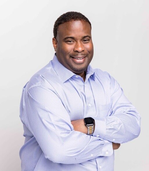 Land Listing Agent Photo