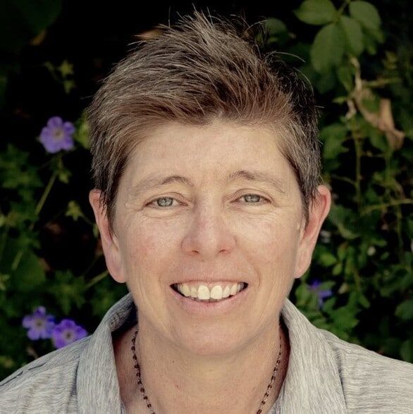 Land Listing Agent Photo