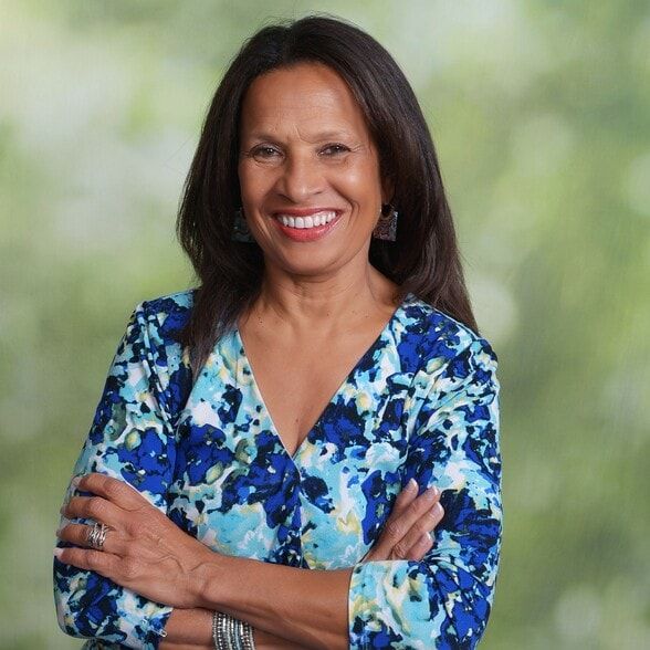 Land Listing Agent Photo