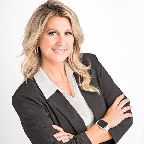 Land Listing Agent Photo