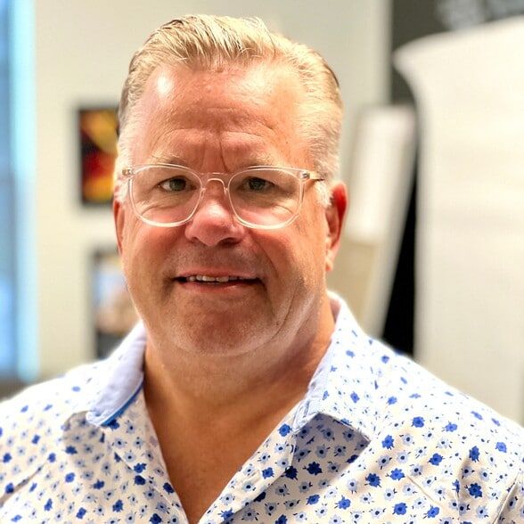 Land Listing Agent Photo