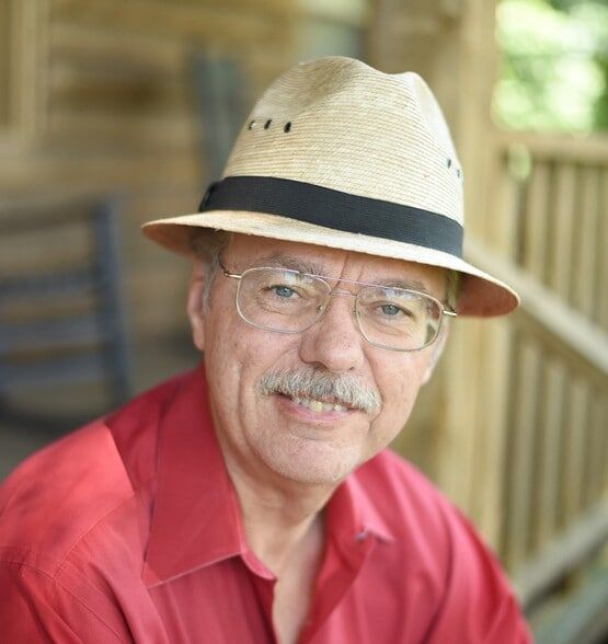 Land Listing Agent Photo