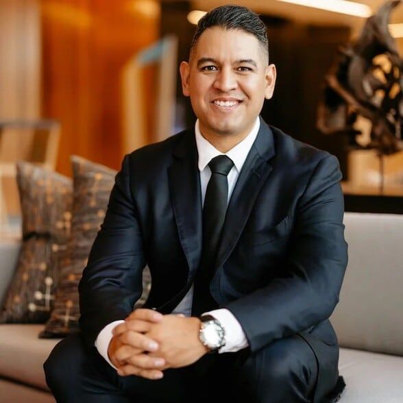 Land Listing Agent Photo