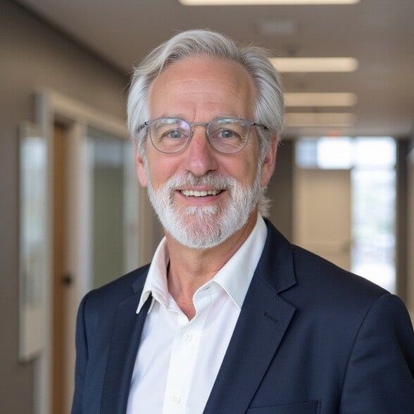 Land Listing Agent Photo