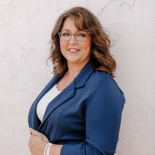 Land Listing Agent Photo