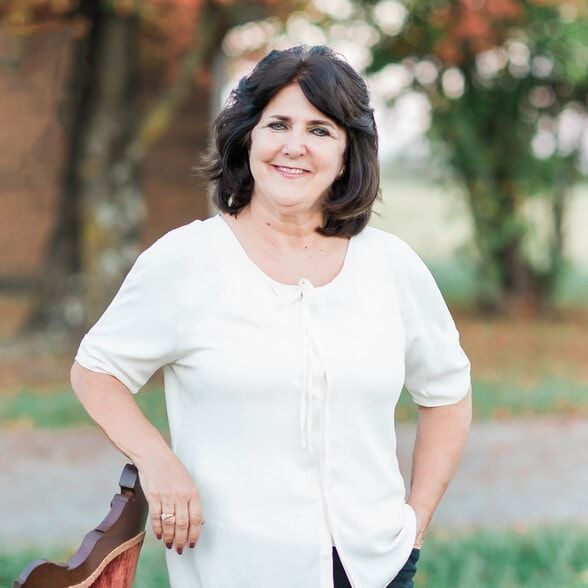 Land Listing Agent Photo