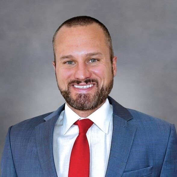 Land Listing Agent Photo