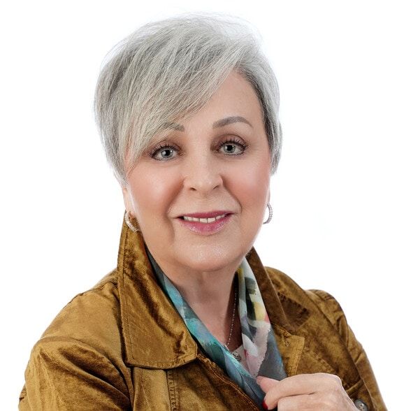 Land Listing Agent Photo