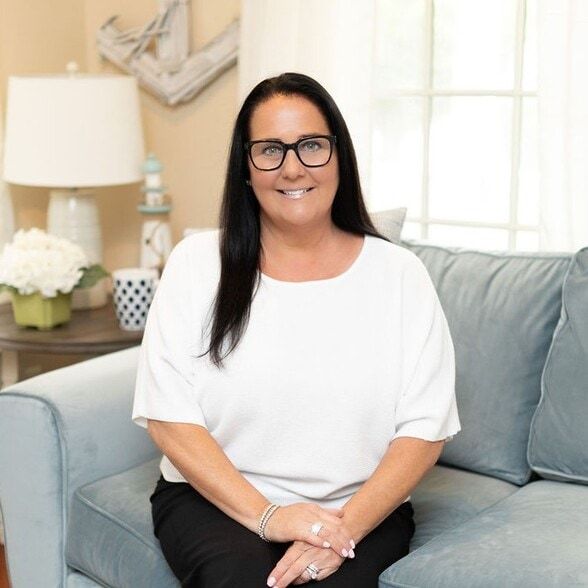 Land Listing Agent Photo