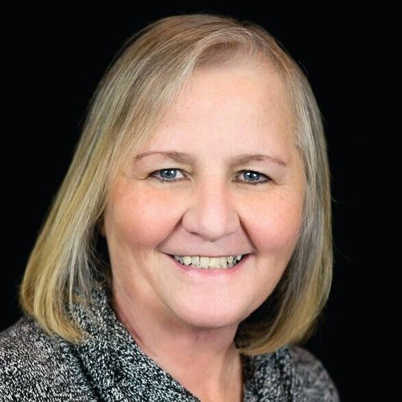 Land Listing Agent Photo