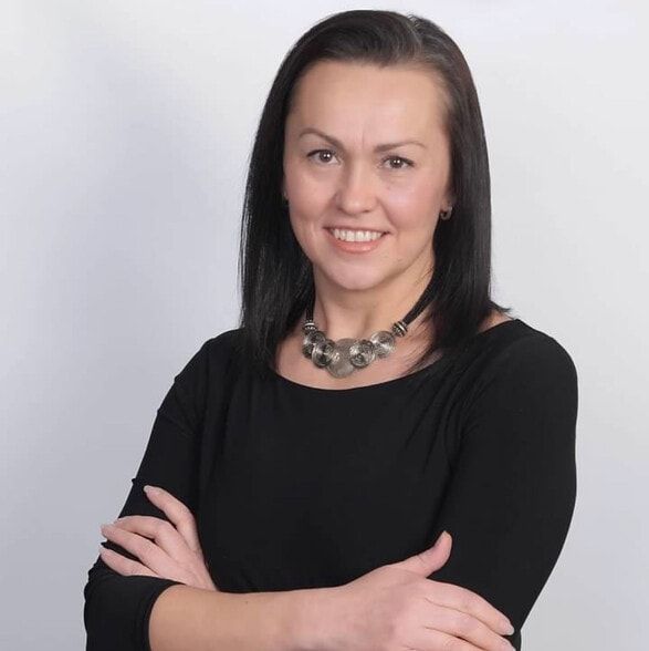 Land Listing Agent Photo