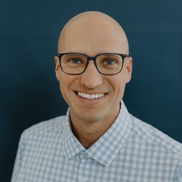 Land Listing Agent Photo