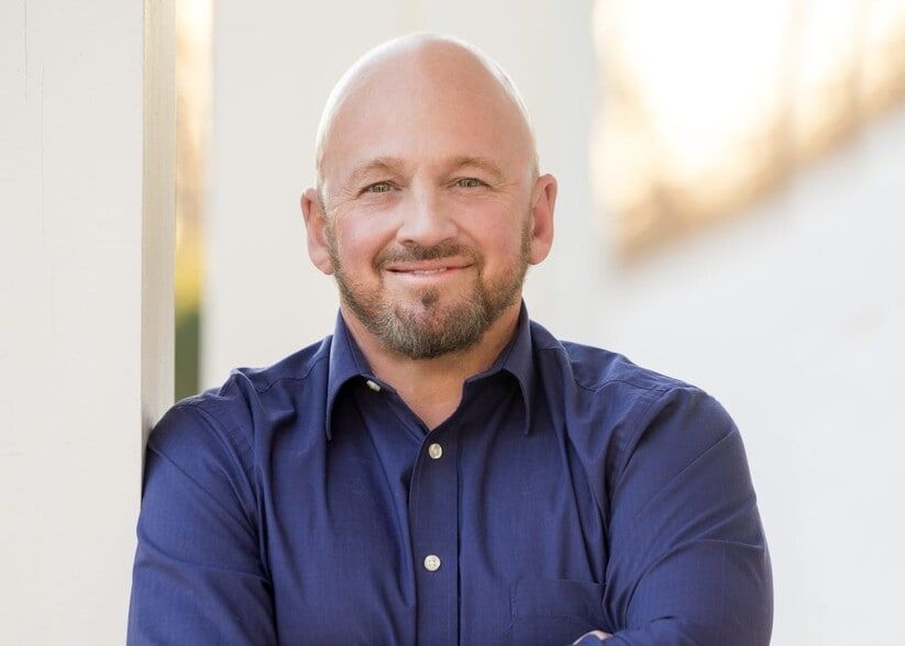 Land Listing Agent Photo