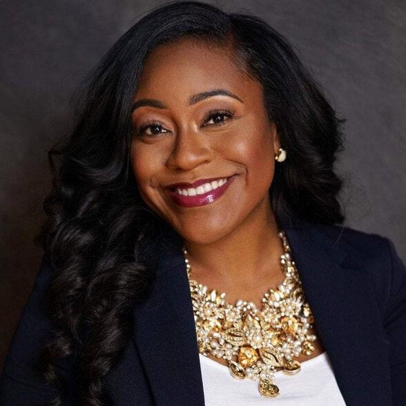 Land Listing Agent Photo