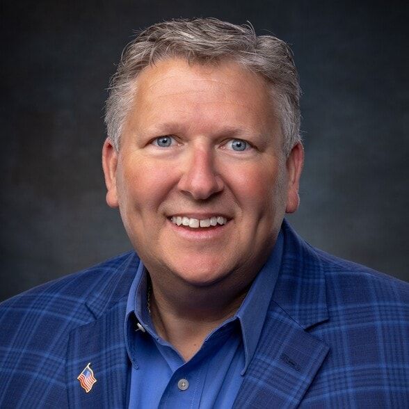 Land Listing Agent Photo