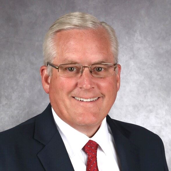 Land Listing Agent Photo