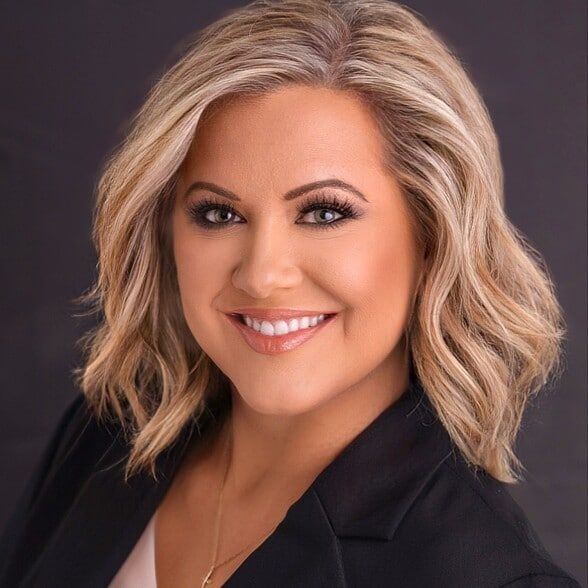 Land Listing Agent Photo