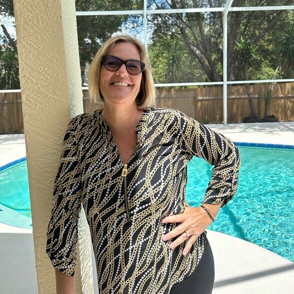 Land Listing Agent Photo