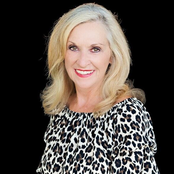 Land Listing Agent Photo