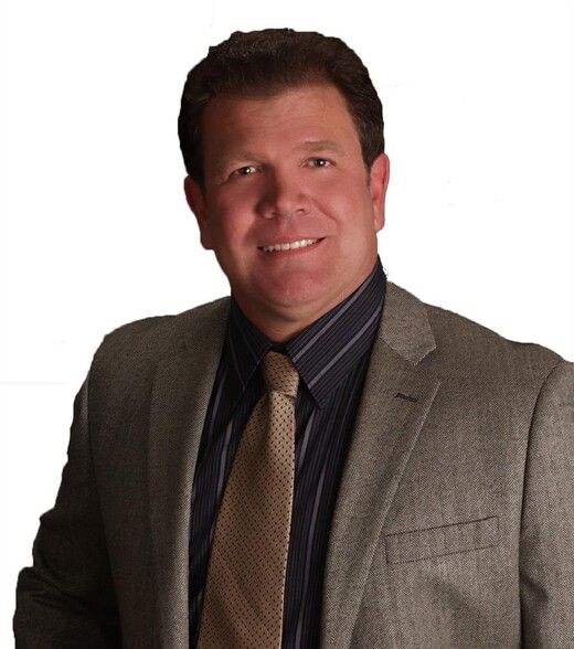 Land Listing Agent Photo