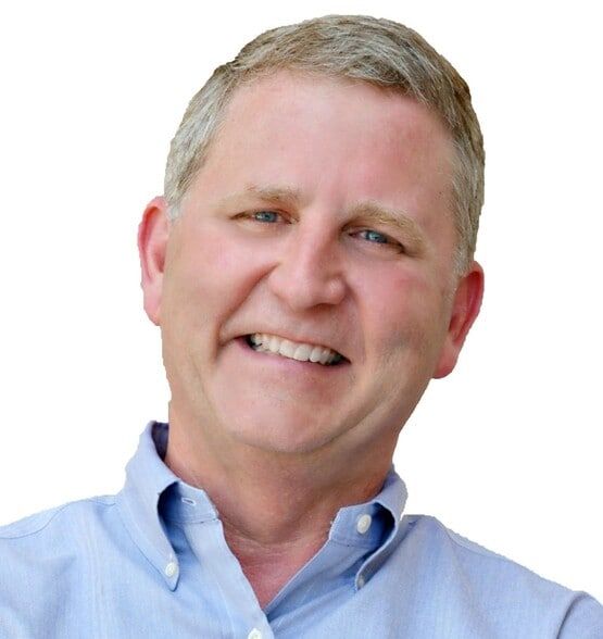 Land Listing Agent Photo